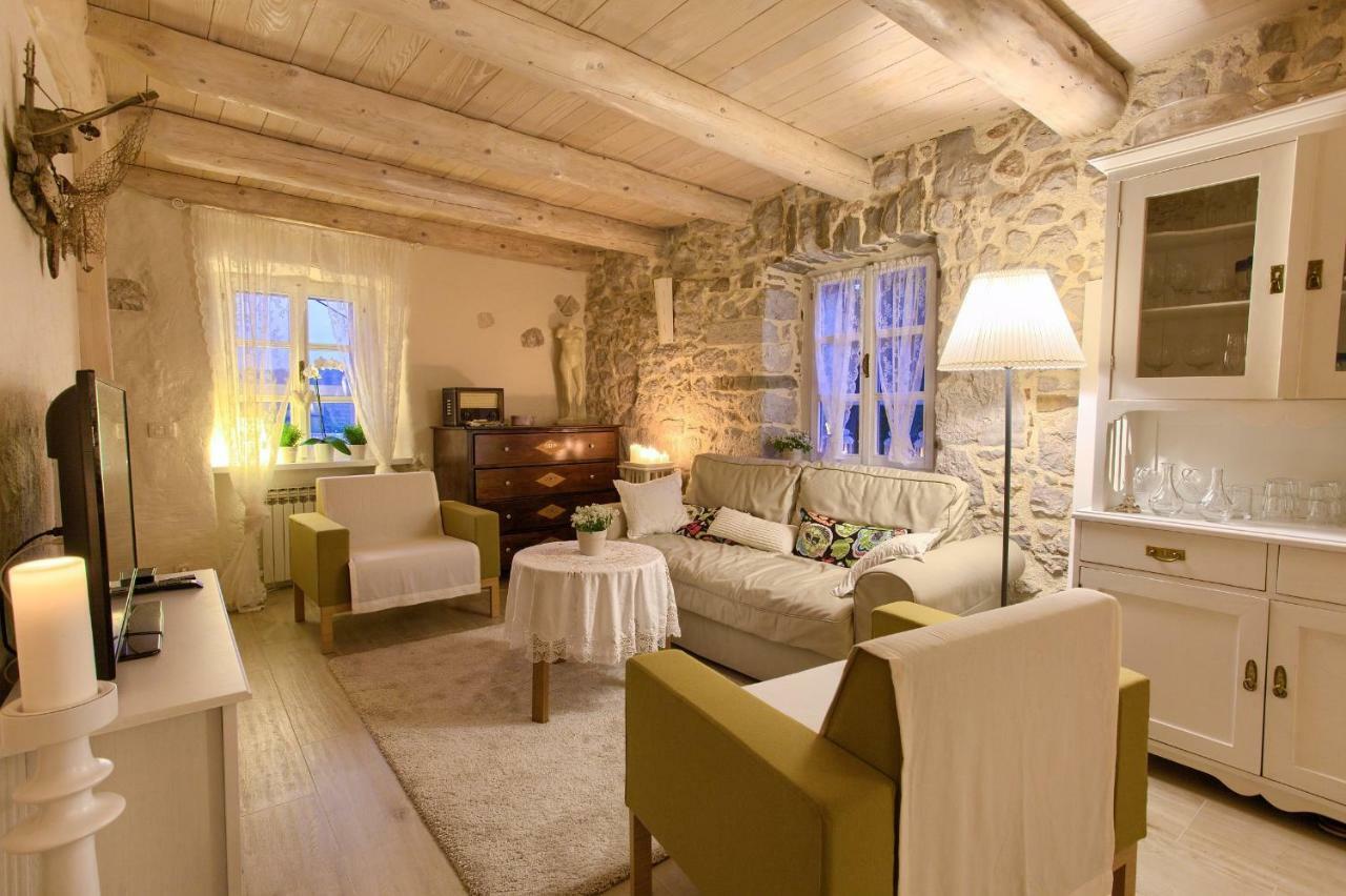 White Cottage Heritage House Чижичи Экстерьер фото