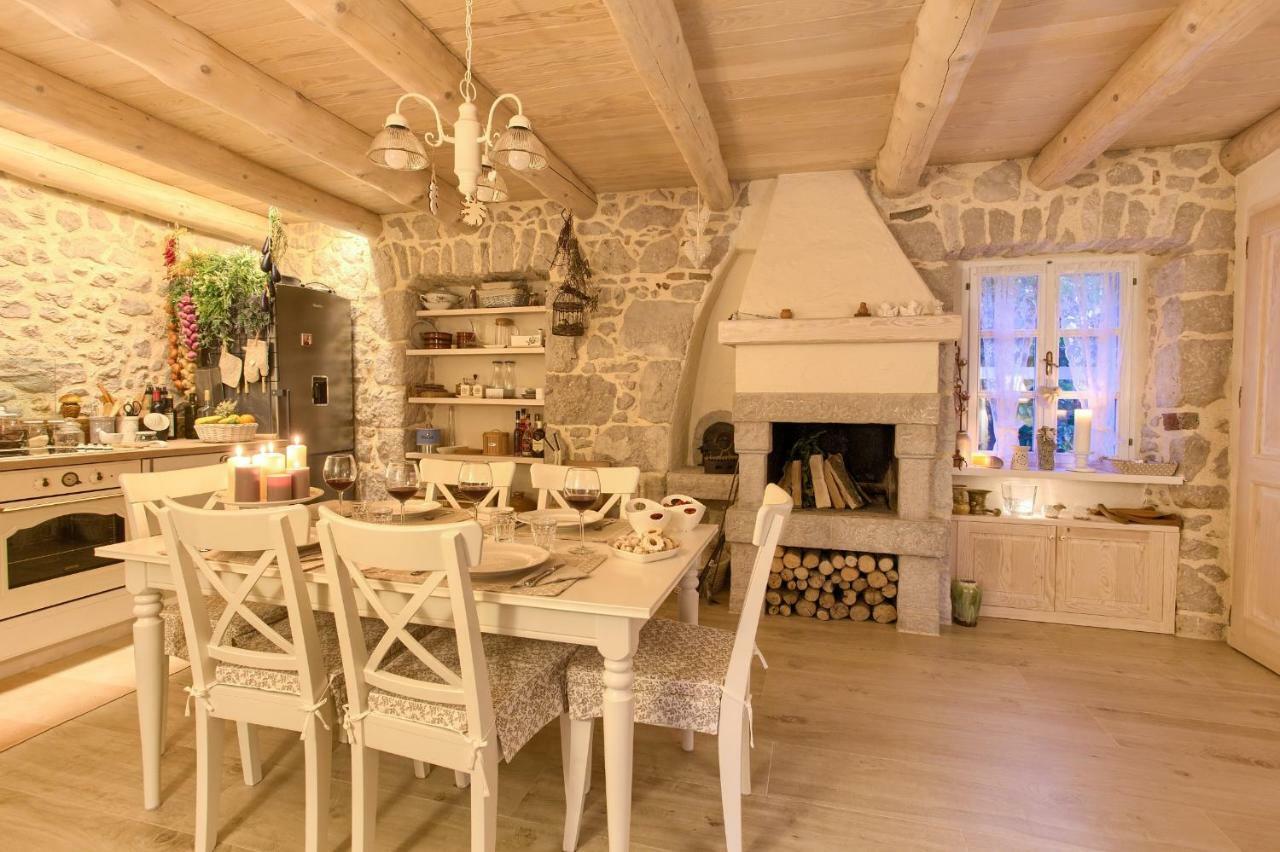 White Cottage Heritage House Чижичи Экстерьер фото